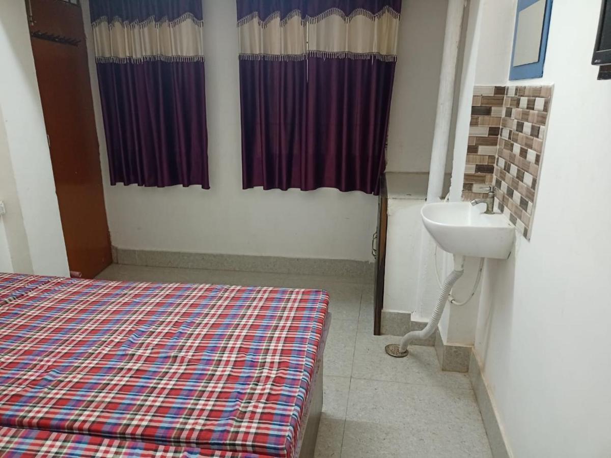 Chinta Haran Rest House Deoghar Bagian luar foto