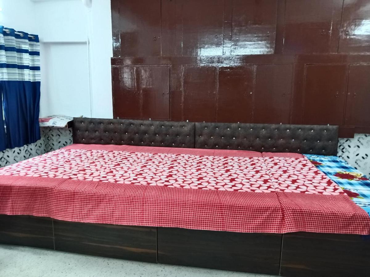Chinta Haran Rest House Deoghar Ruang foto