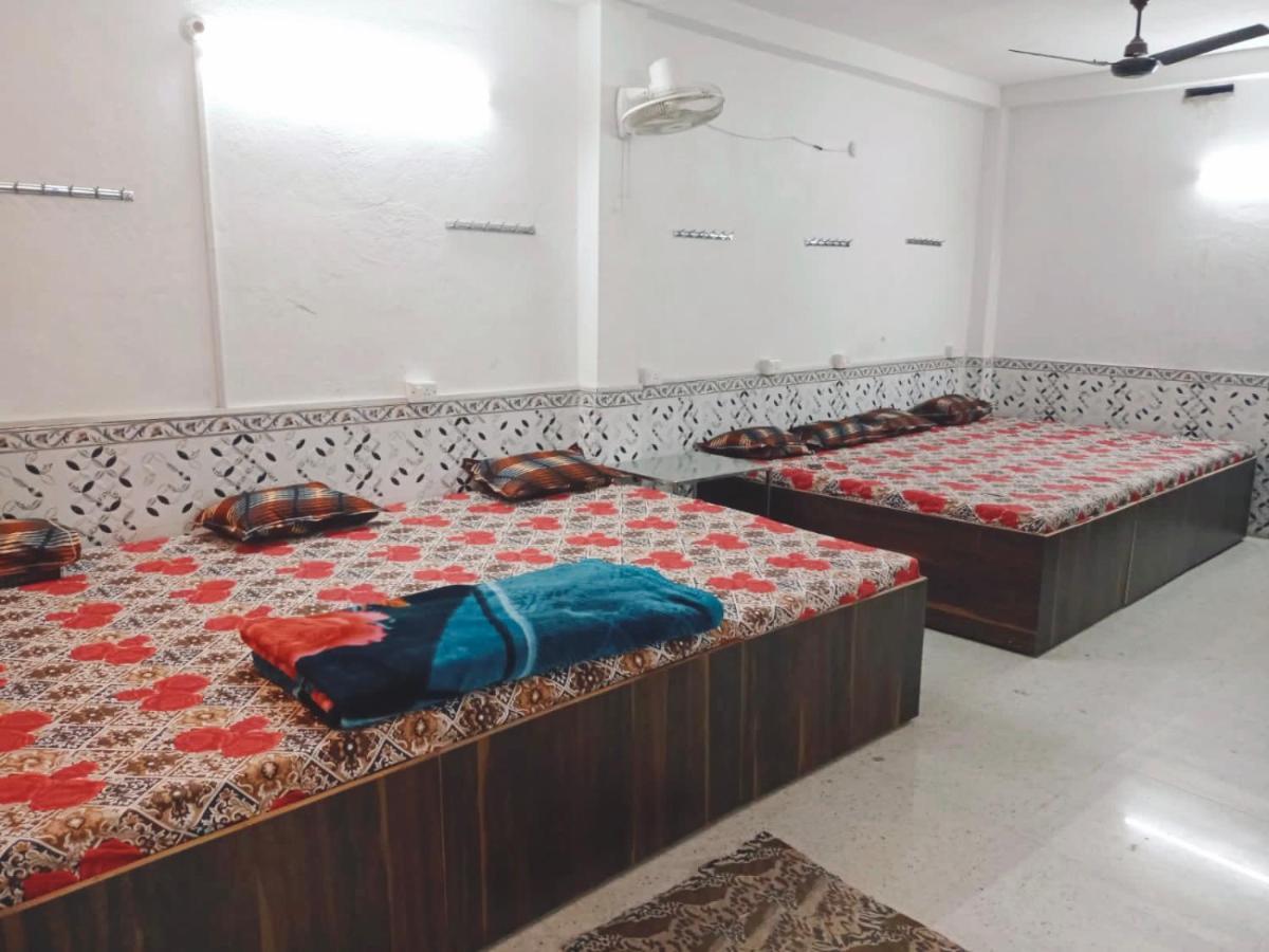 Chinta Haran Rest House Deoghar Bagian luar foto