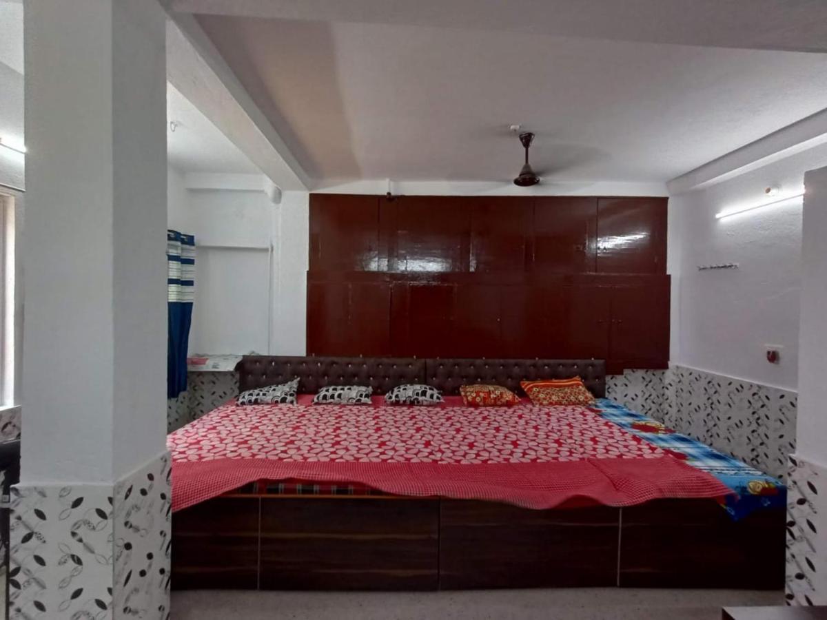 Chinta Haran Rest House Deoghar Ruang foto