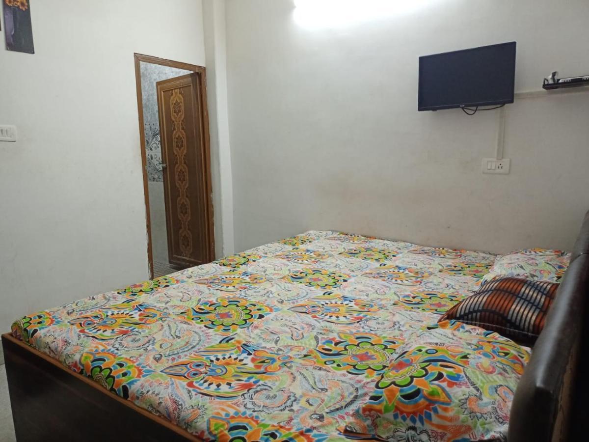 Chinta Haran Rest House Deoghar Ruang foto